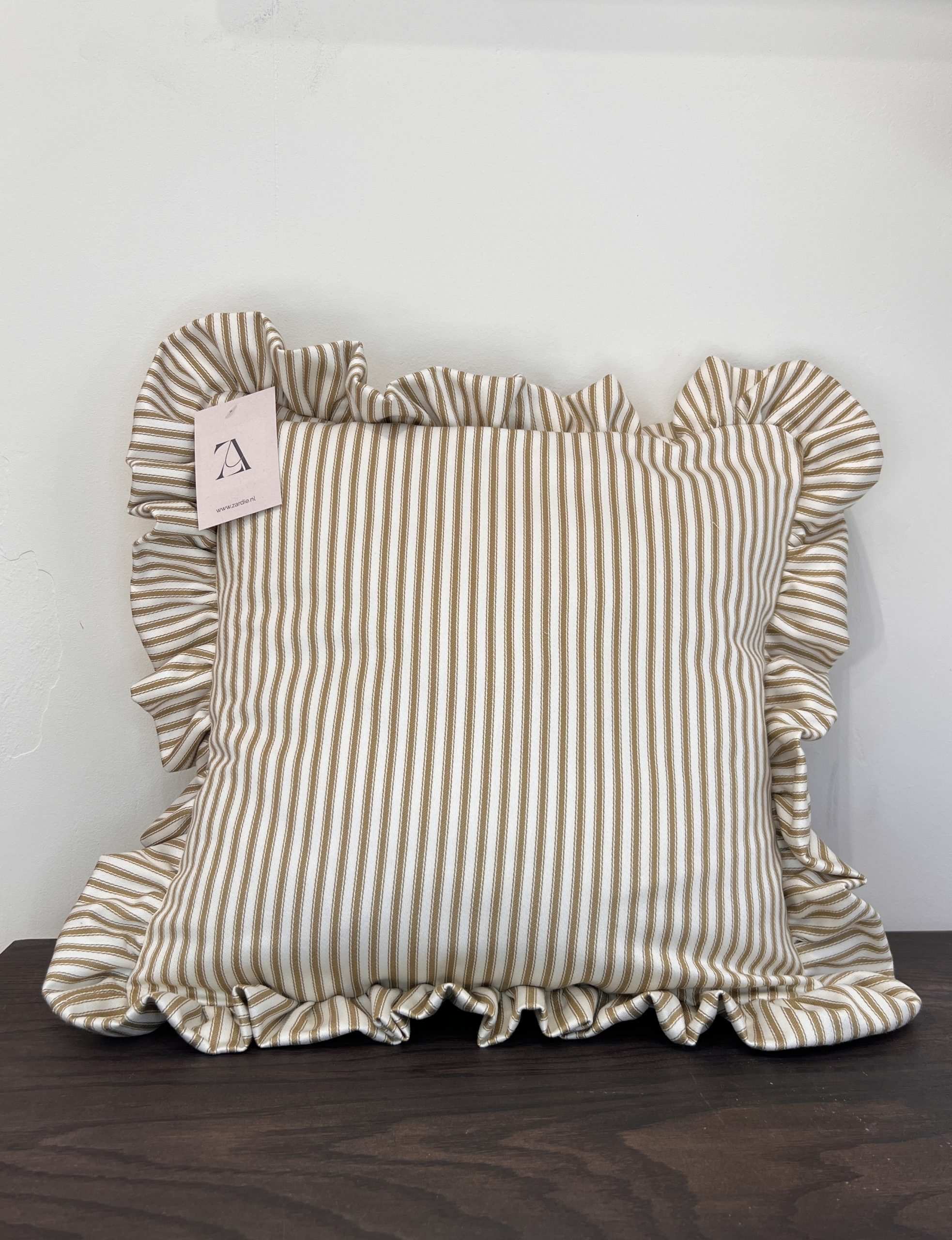 Kussenhoes - ruffel 45x45